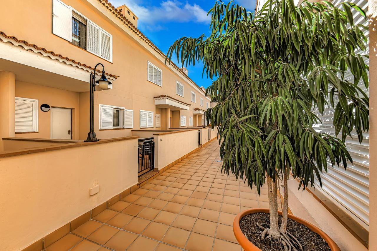 Spacious Ocean View Family Townhouse Puerto de Santiago  Luaran gambar