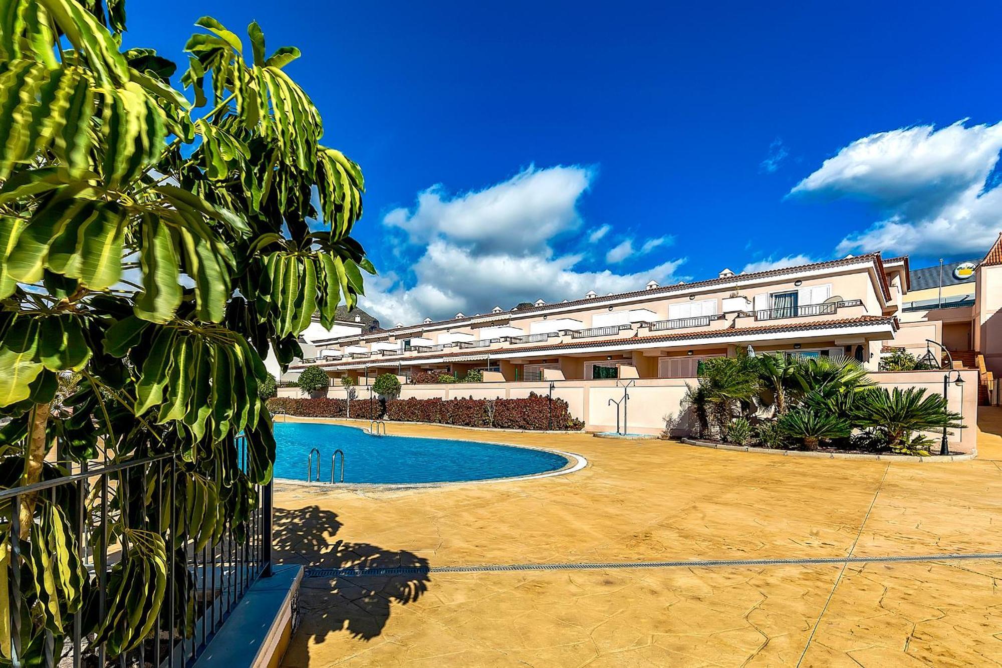Spacious Ocean View Family Townhouse Puerto de Santiago  Luaran gambar